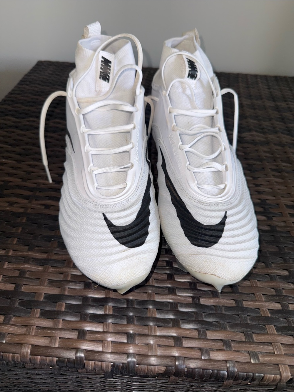 Nike Men’s White and Black Football Cleats size 13.5 Men